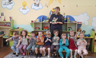 "В гостях у ёлочки".